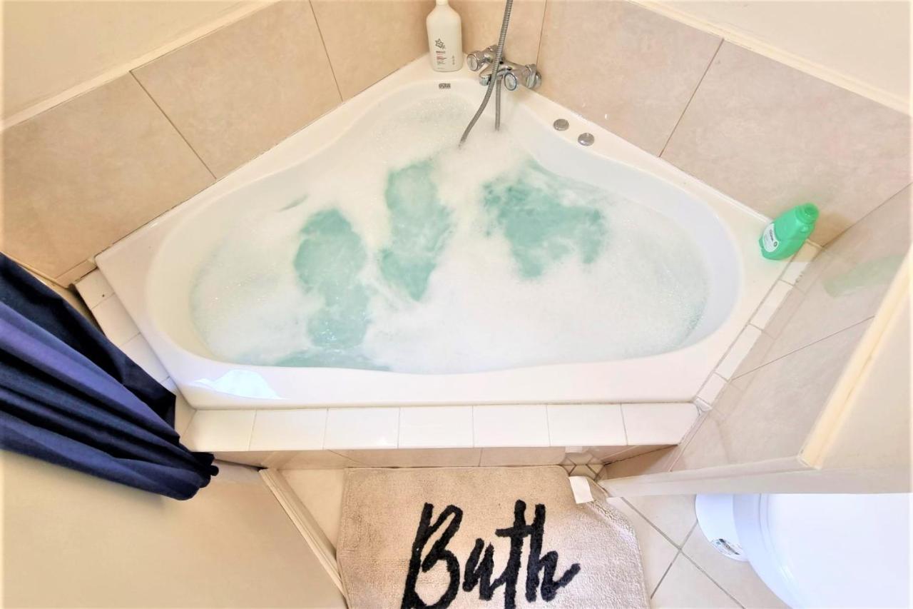 4Bed Spacious Villa In Chatswood Auckland Extérieur photo