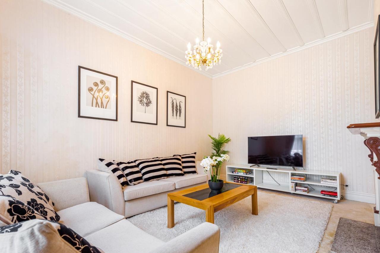 4Bed Spacious Villa In Chatswood Auckland Extérieur photo